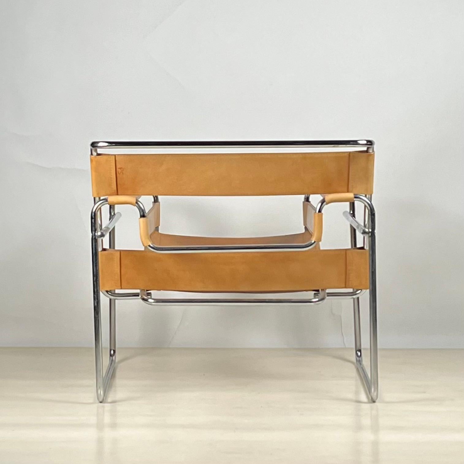 Mid-20th Century Impeccable Wassily Chair in Natural Tan Leather by Marcel Breuer, Gavina Edition