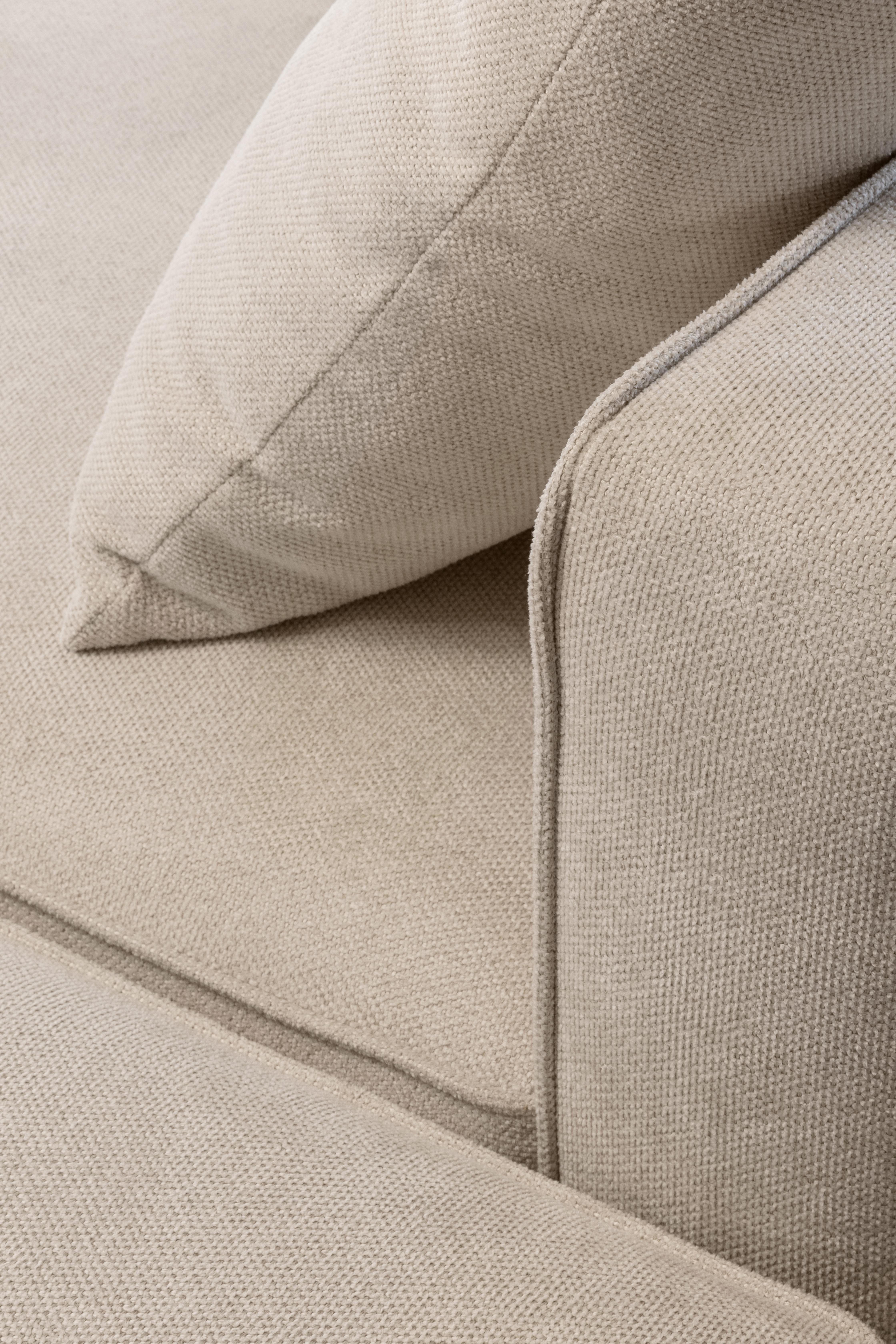 Modulares Sofa Imperfectio in Creme – handgefertigtes Messing und Polsterung – Boca do Lobo im Zustand „Neu“ im Angebot in Rio Tinto, PT