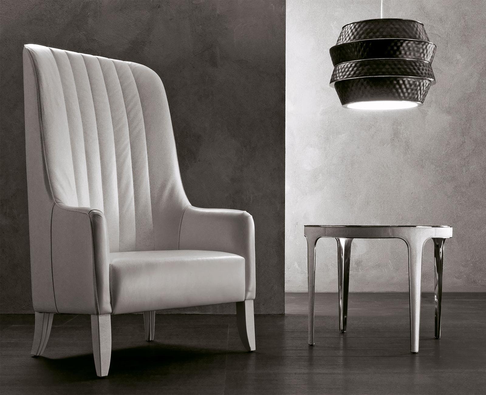 Imperial Armchair In Excellent Condition For Sale In Paris, FR