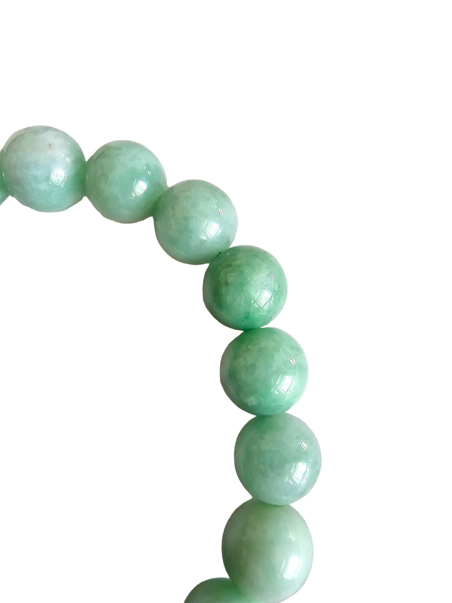 Imperial Burmese A-Jade Beaded Bracelet (MADE IN JAPAN) 10.5mm Each x 19 beads For Sale 2