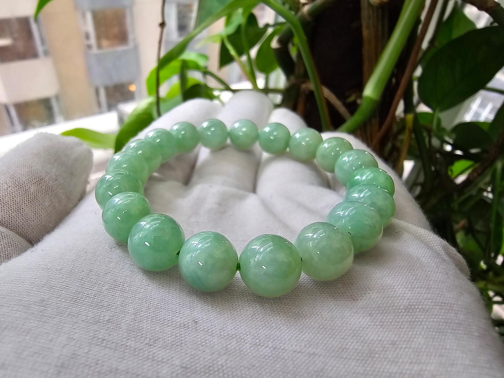 Imperial Burmese A-Jade Beaded Bracelet (MADE IN JAPAN) 10.5mm Each x 19 beads For Sale 6