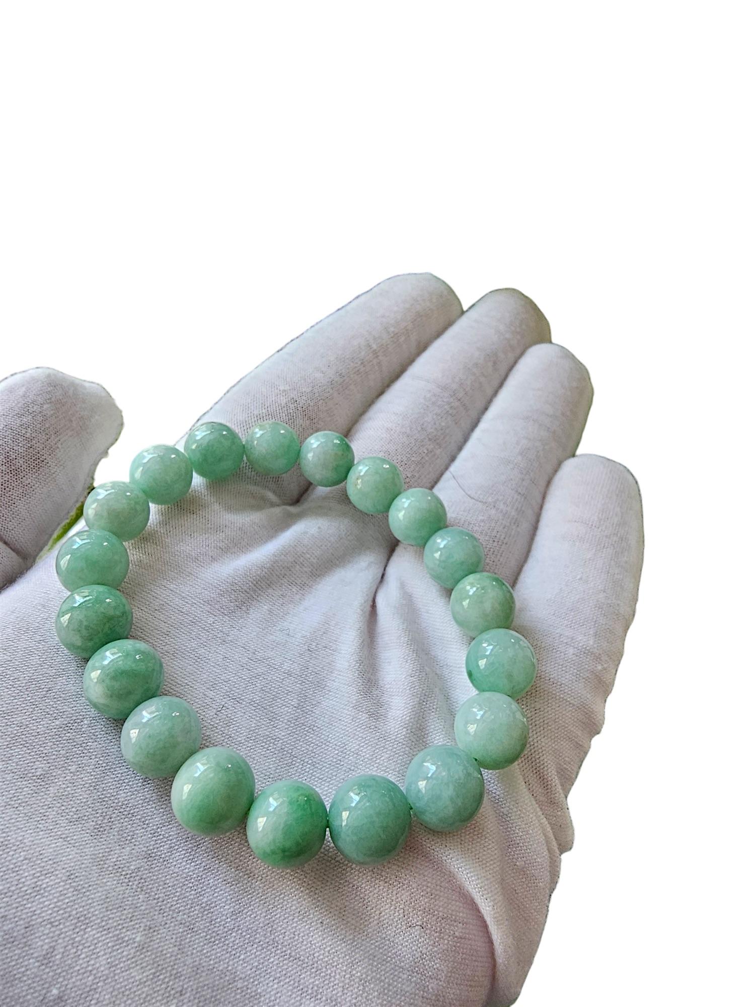 Women's or Men's Imperial Burmese A-Jade Beaded Bracelet (MADE IN JAPAN) 10.5mm Each x 19 beads For Sale