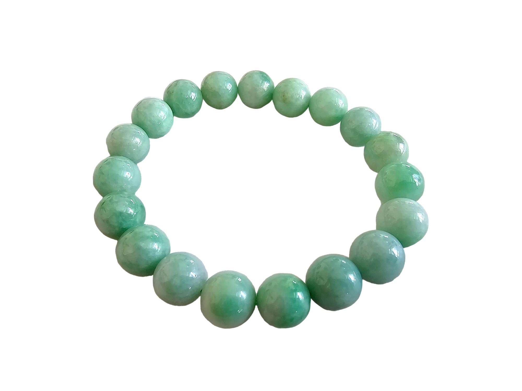 Imperial Burmese A-Jade Beaded Bracelet (MADE IN JAPAN) 10.5mm Each x 19 beads For Sale 4