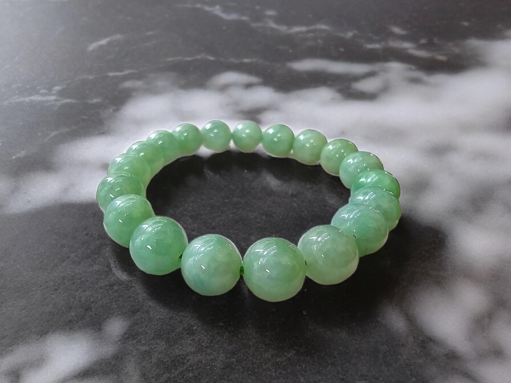 Imperial Burmese A-Jade Beaded Bracelet (MADE IN JAPAN) 10.5mm Each x 19 beads For Sale 4