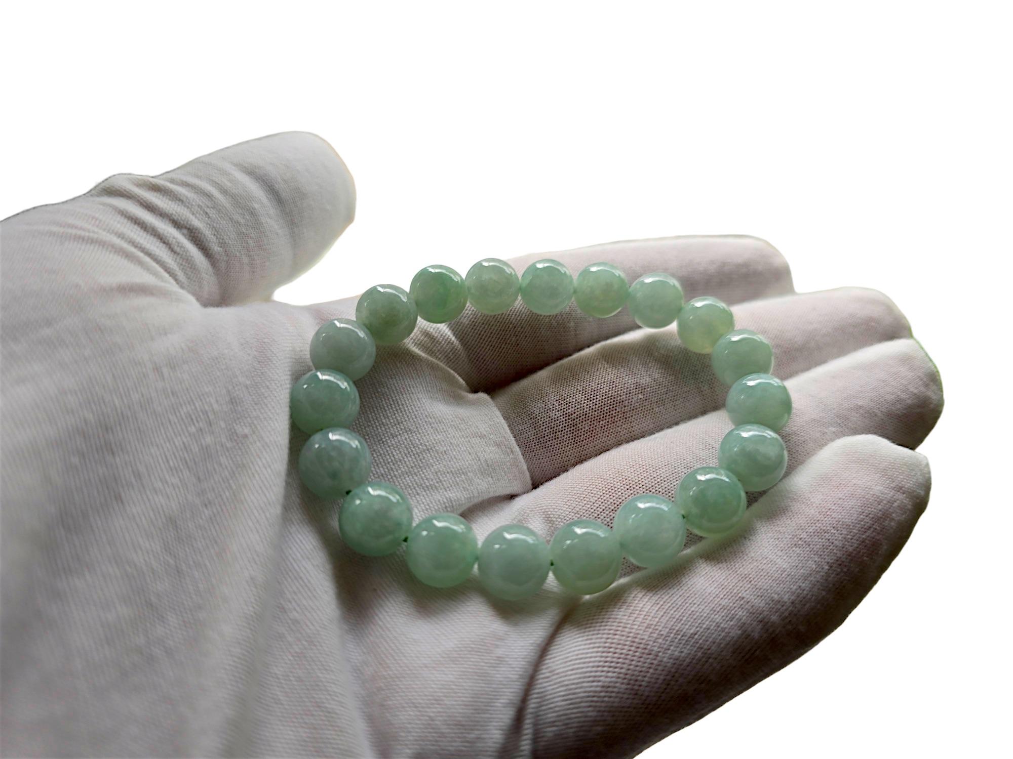 Bracciale imperiale di giada A birmana (MADE IN JAPAN) 10,5 mm ciascuno x 19 perline in vendita 1