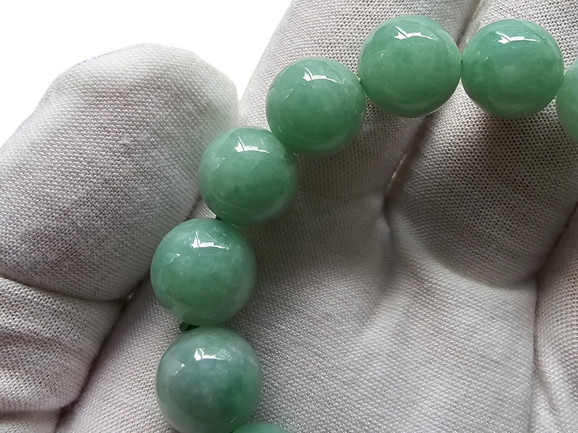 Imperial Burmese A-Jade Beaded Bracelet (MADE IN JAPAN) 12mm Each x 16 beads In New Condition For Sale In Kowloon, HK