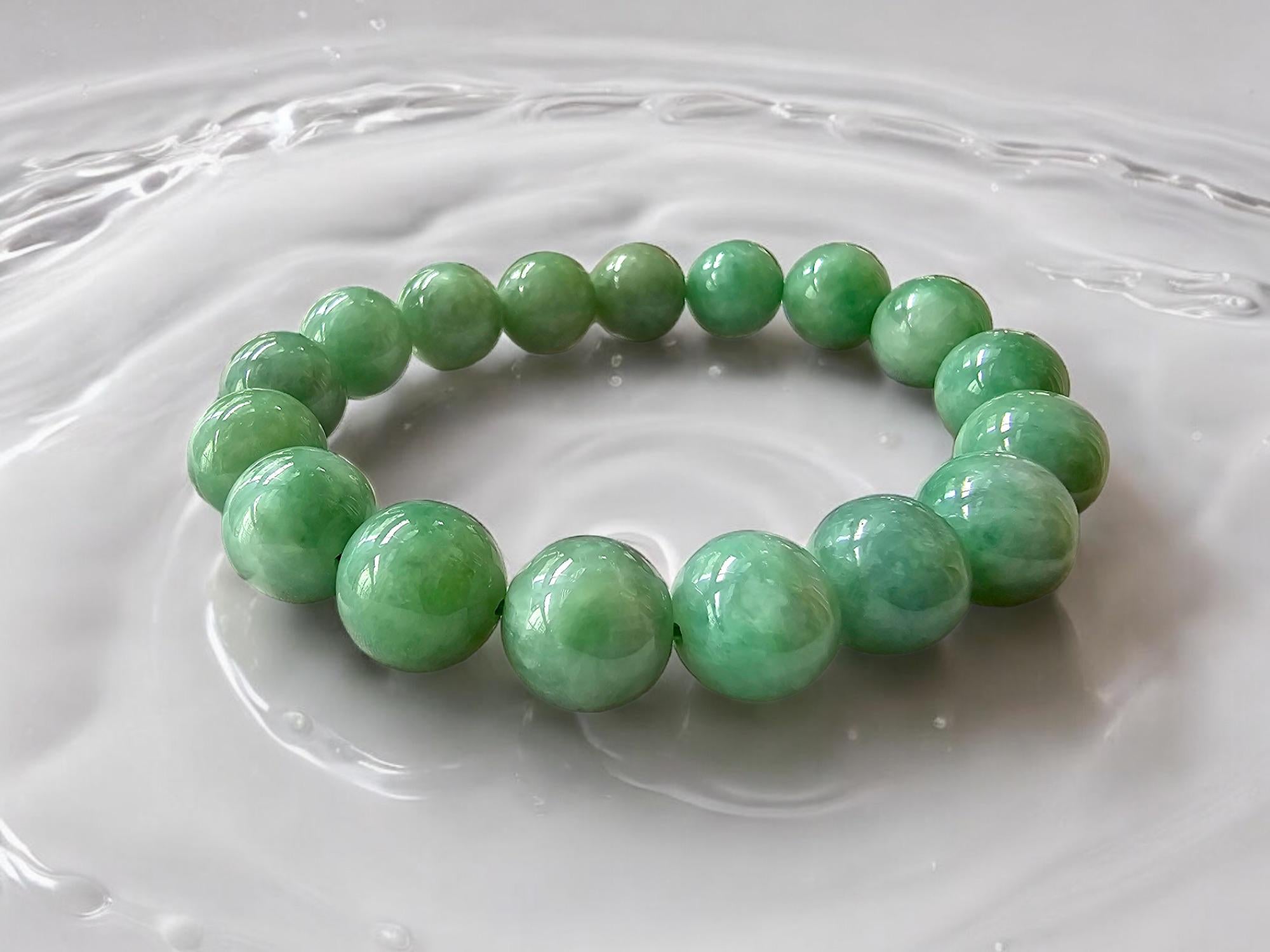 Imperial Burmese A-Jade Beaded Bracelet (MADE IN JAPAN) 12mm Each x 17 beads For Sale 6