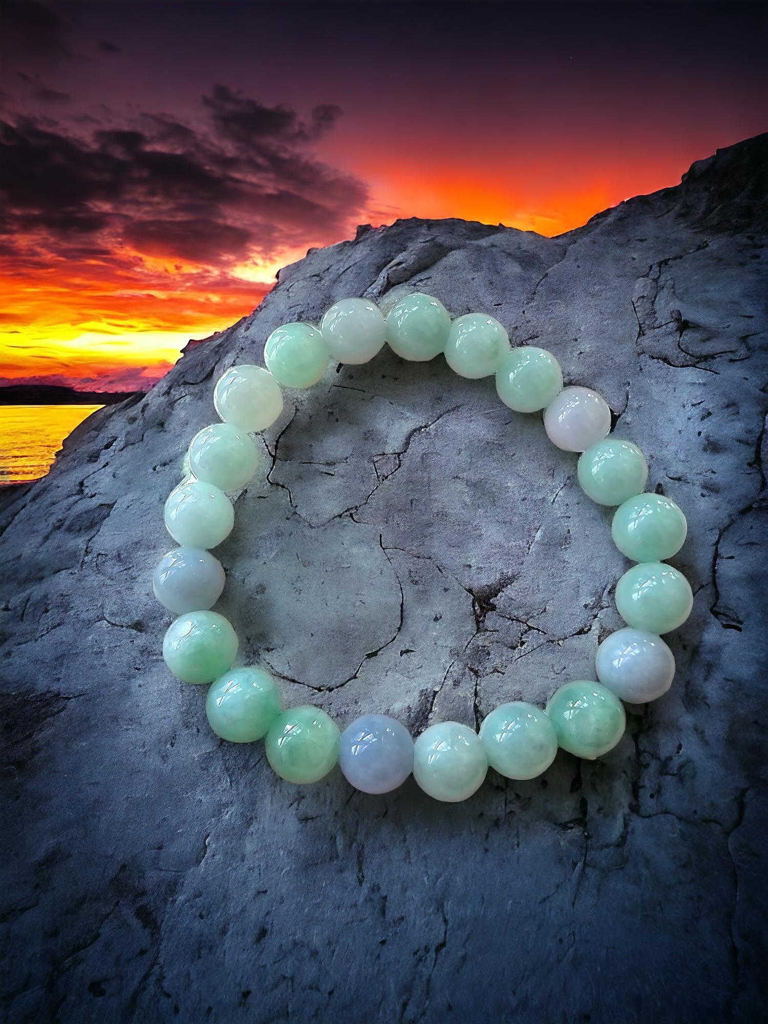 Imperial Burmese A-Jade Beaded Bracelet (MADE IN JAPAN) 9.5mm Each x 21 beads For Sale 1