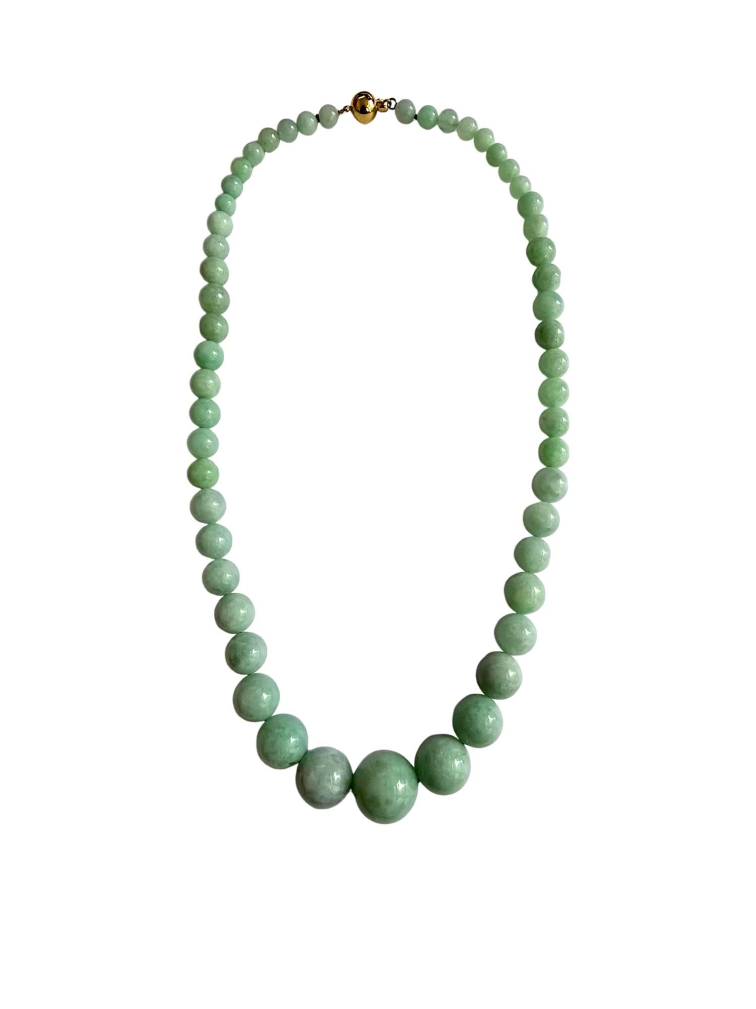 Imperial Burmese A-Jade Beaded Necklace 18 inches (6-15mm Beads) 14K Yellow Gold For Sale 8