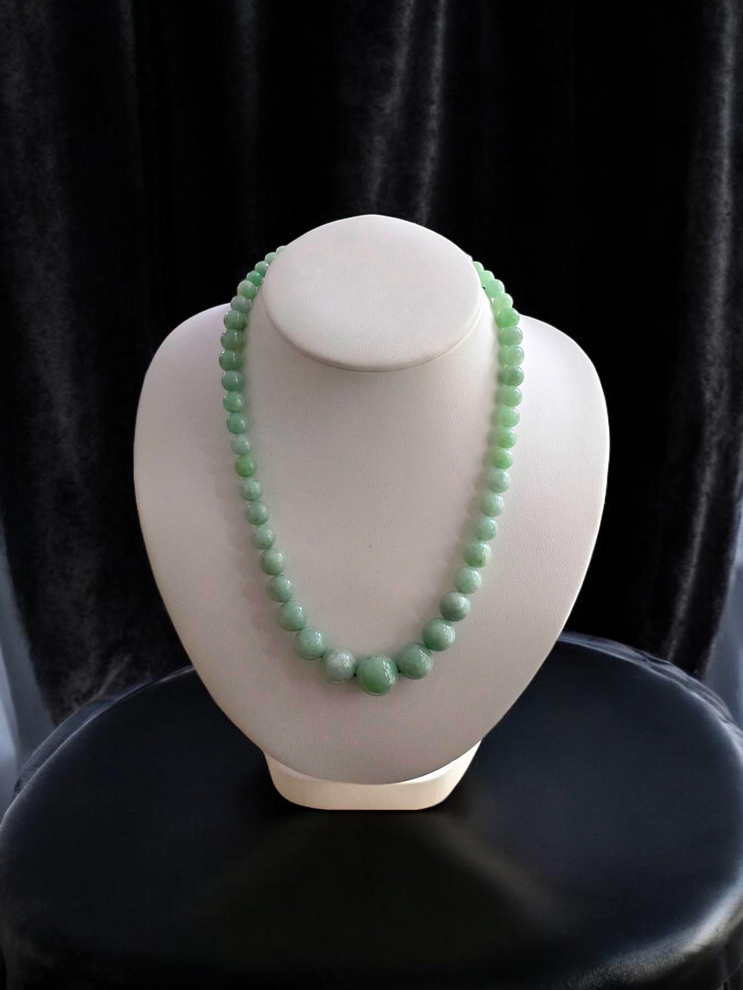 Imperial Burmese A-Jade Beaded Necklace 18 inches (6-15mm Beads) 14K Yellow Gold For Sale 4