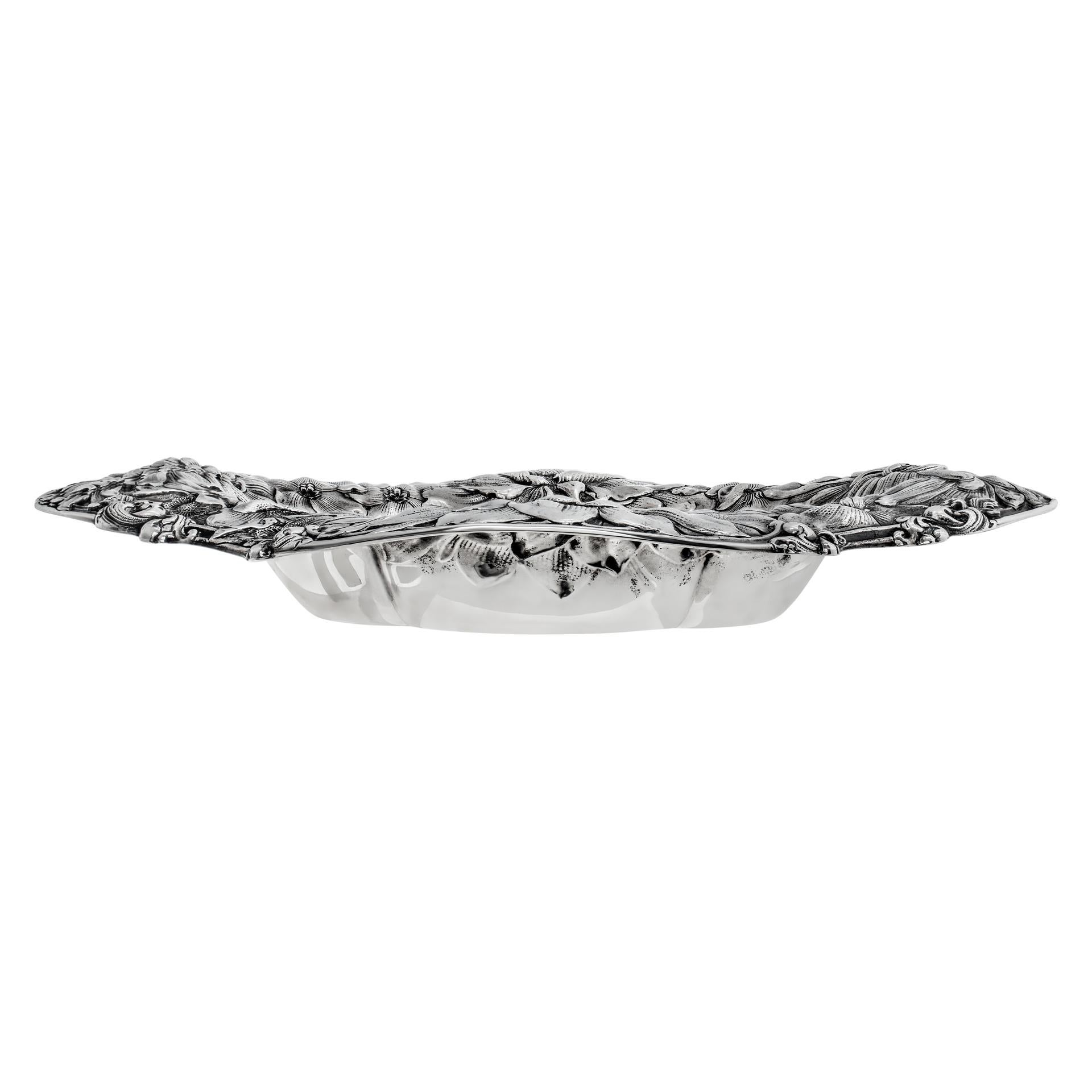 Imperial Chrysanthemum Sterling Silver Oval Bowl Centerpiece In Excellent Condition For Sale In Surfside, FL