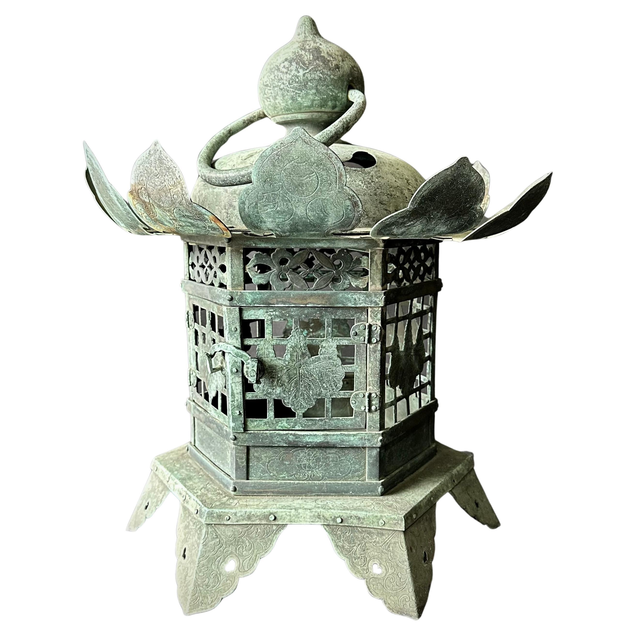Imperial Edo Period Bronze Temple Lantern For Sale