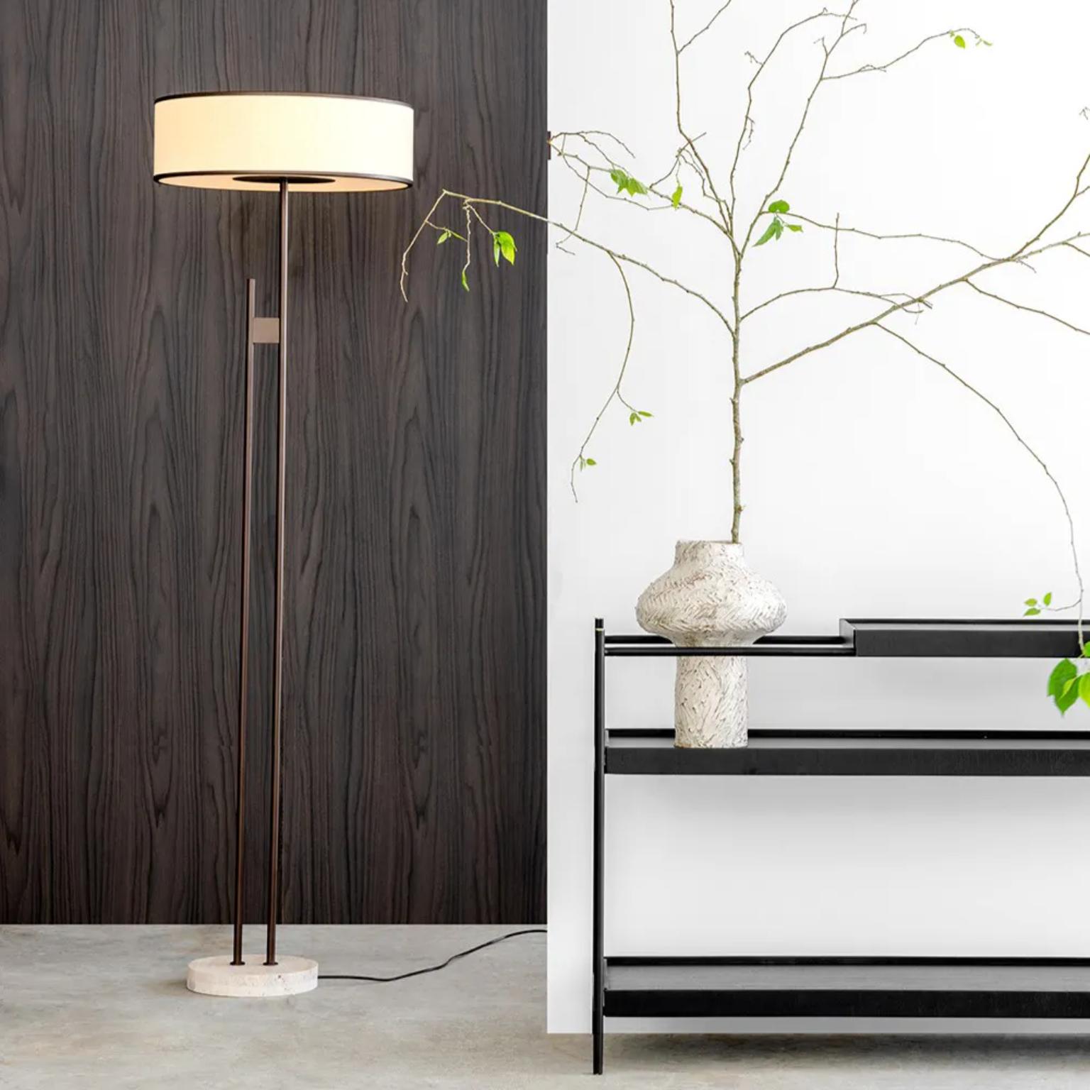 Lámpara de pie Imperial by WJ Luminaires Siglo XXI y contemporáneo en venta