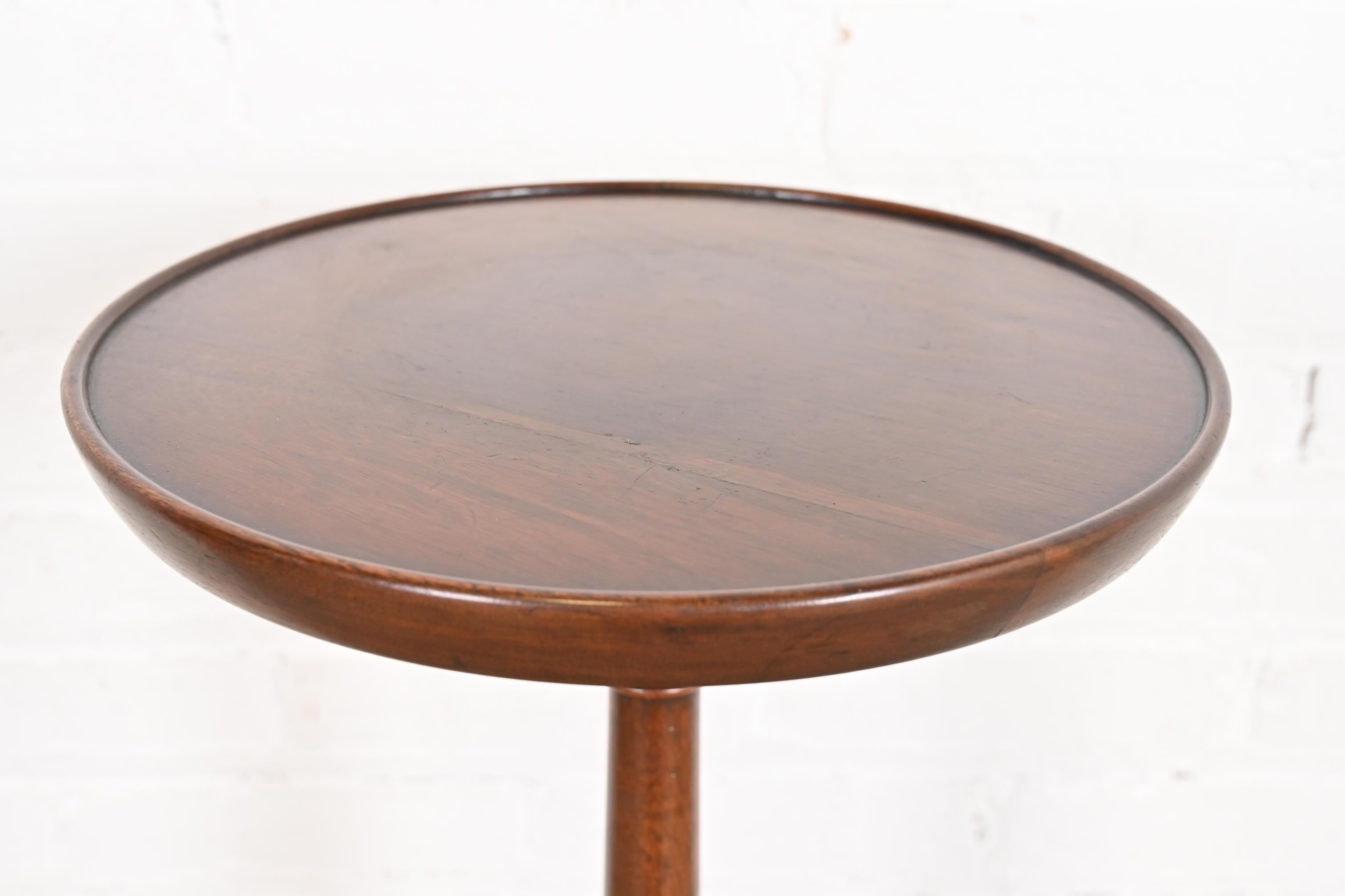 Jardineras con pedestal de caoba tallada Imperial Furniture Chippendale, Pareja en venta 1