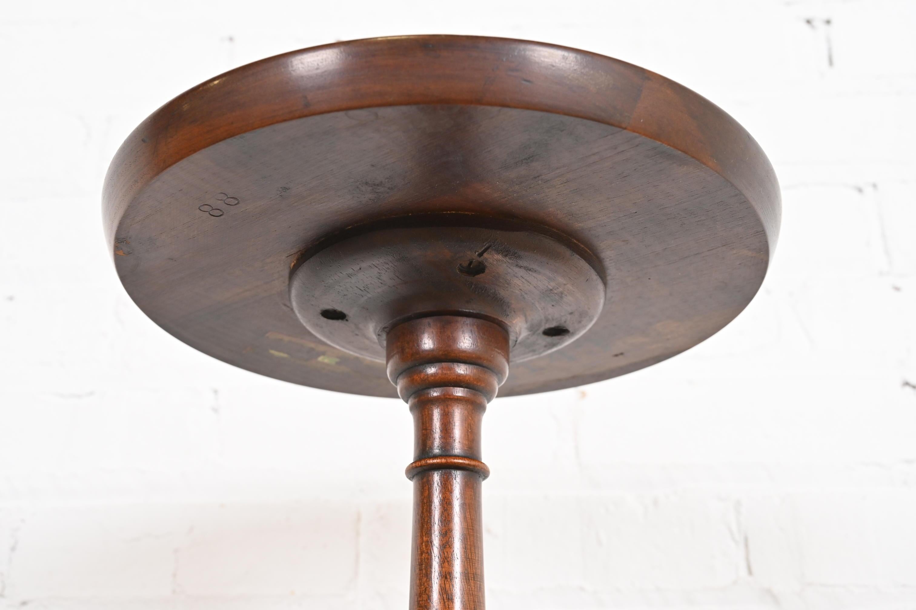 Jardineras con pedestal de caoba tallada Imperial Furniture Chippendale, Pareja en venta 2
