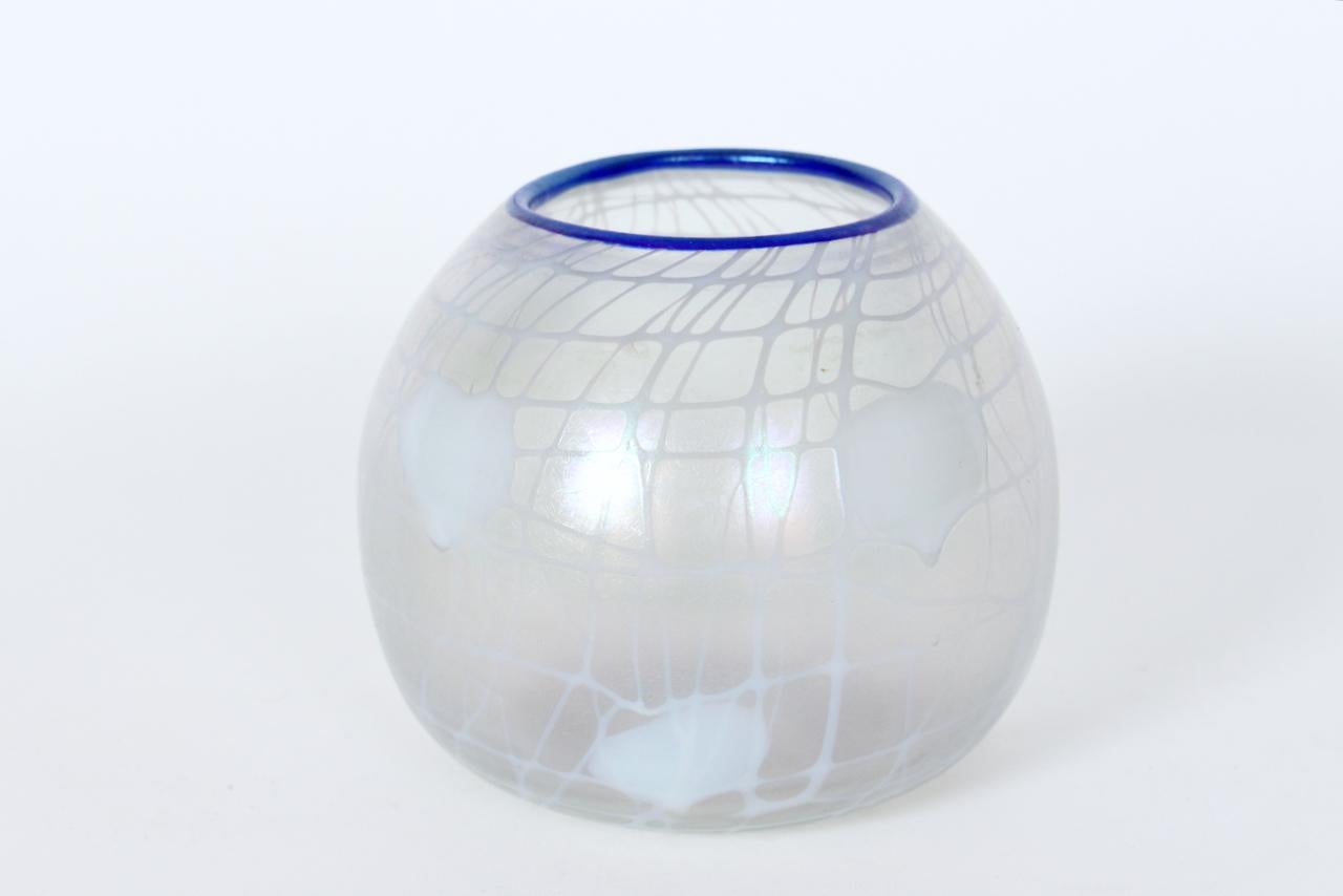 Blown Glass Imperial Glass Freehand Hanging Hearts Blue Rimmed Art Glass Rose Bowl, C. 1923