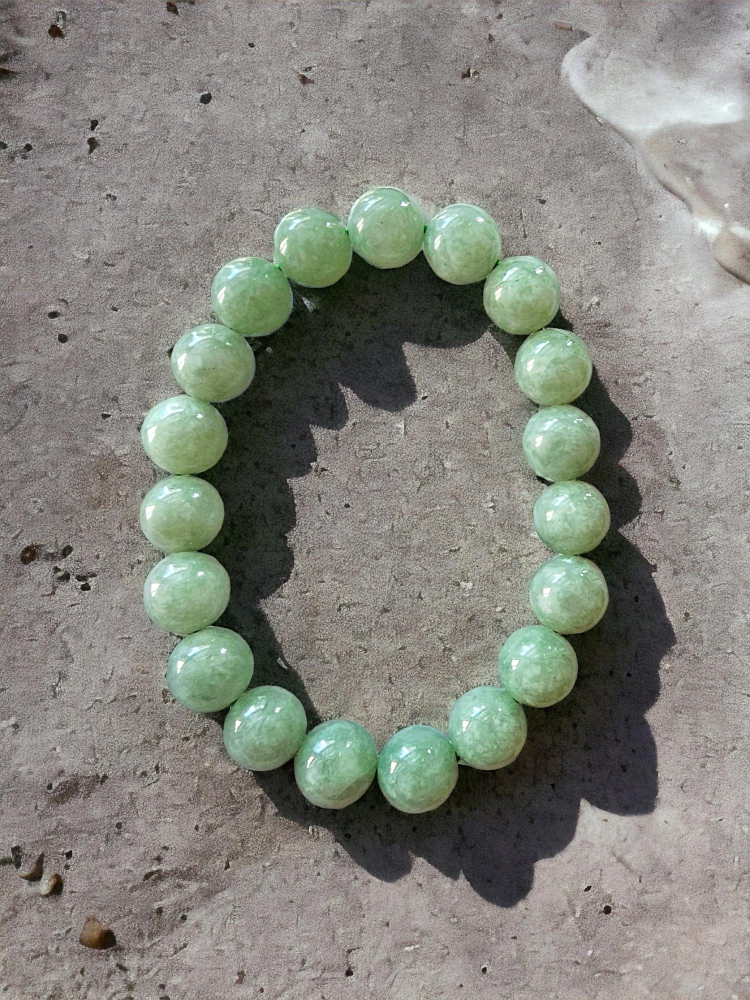 Women's or Men's Imperial Green Burmese A-Jade Beaded Bracelet (10mm Each x 19 beads) 05002