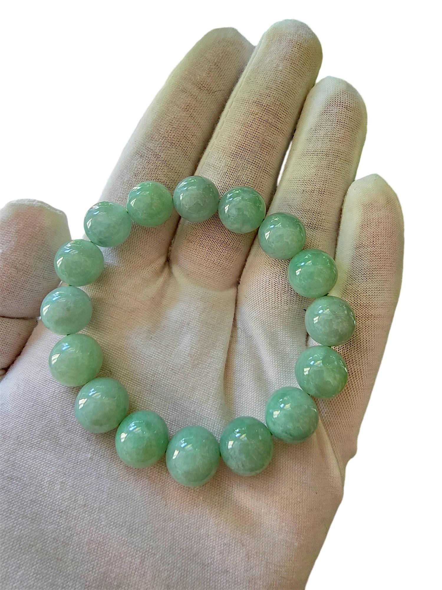 Imperial Green Burmese A-Jade Beaded Bracelet MADE IN JAPAN 12mm x 16 beads For Sale 2