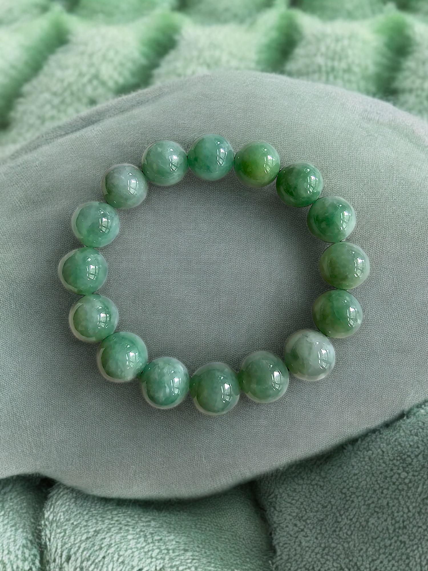Imperial Green Burmese A-Jade Beaded Bracelet MADE IN JAPAN 12mm x 16 beads For Sale 4