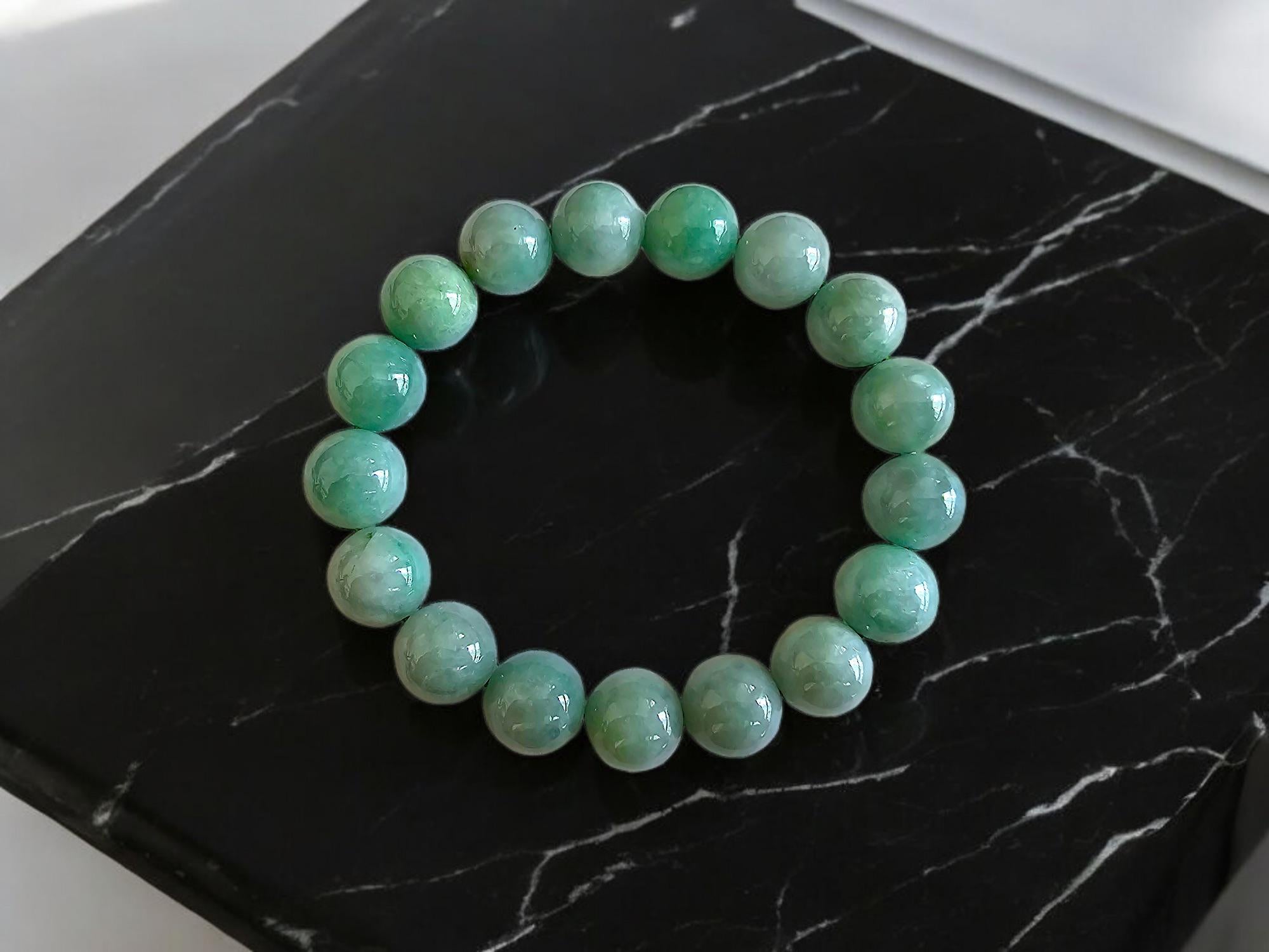 Imperial Green Burmese A-Jade Beaded Bracelet MADE IN JAPAN 12mm x 17 beads For Sale 4