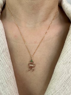 Pendentif Courage certifié en jade et diamants, or jaune 18 carats. Vert impérial, 24 mm