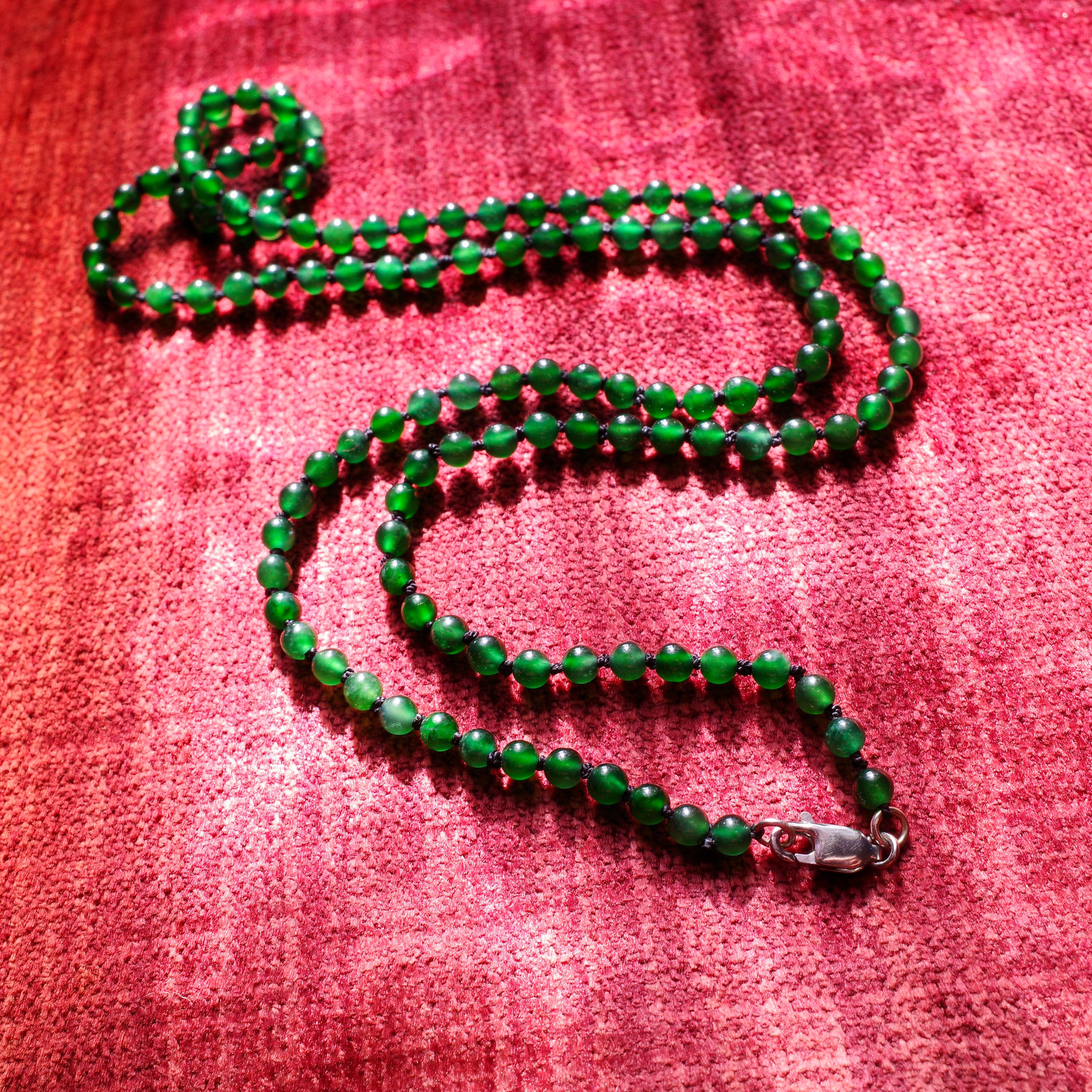 Imperial Green Jade Halskette, unbehandelt im Angebot 1
