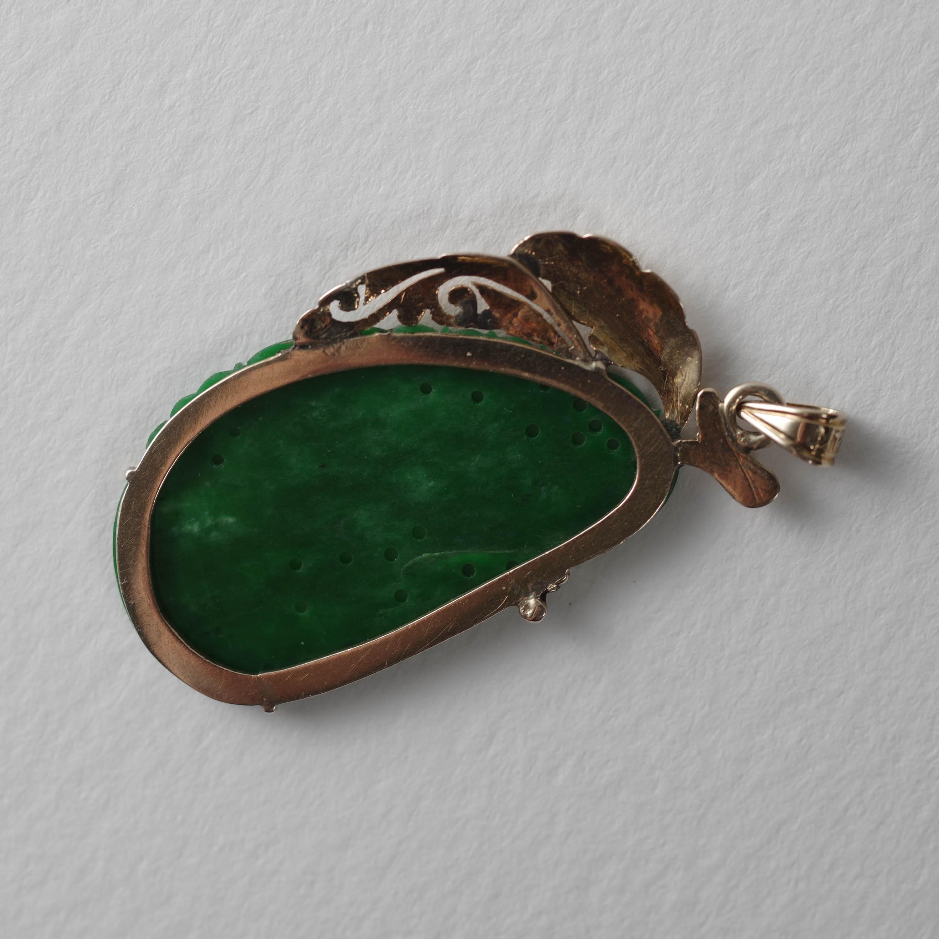 Pendentif en Jade, Vivid Green, Sculpture impeccable, Certifié Jade Chromé non traité en vente 5