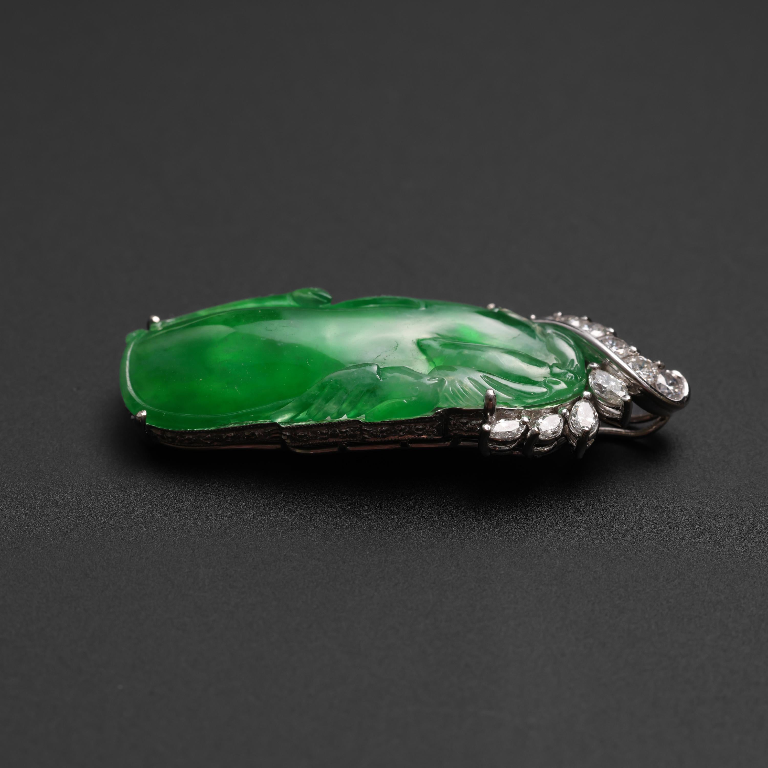 Imperial Jade Pendant Diamonds 18K White Gold Vintage GIA Certified Untreated In Excellent Condition In Southbury, CT