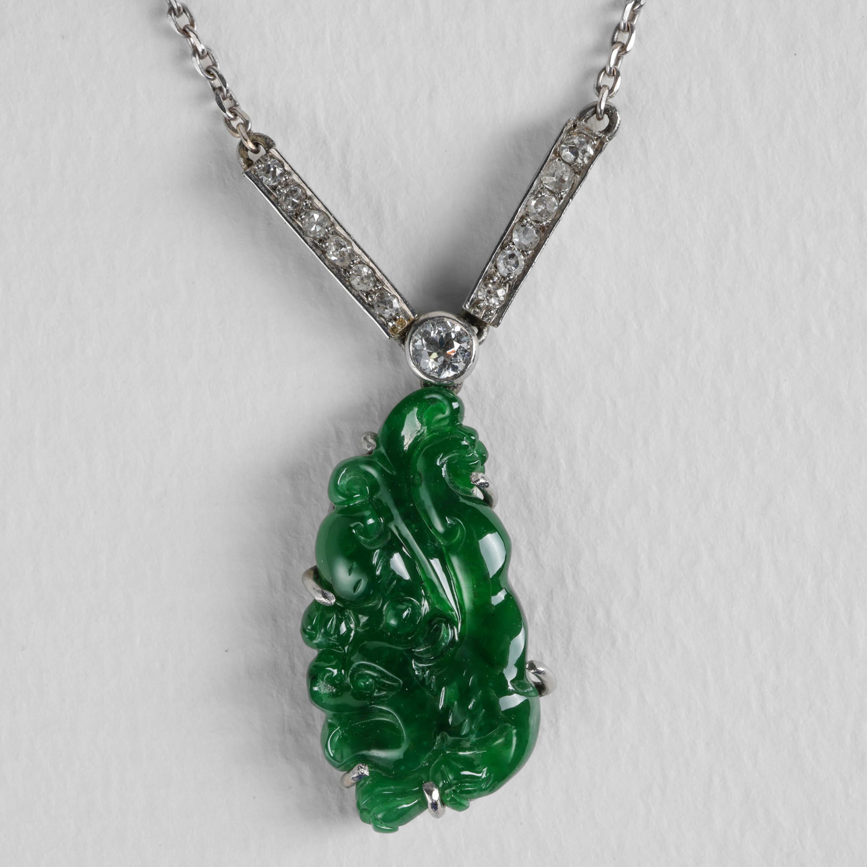 Imperial Jade Pendant, Diamonds, Platinum, Art Deco, GIA Certified Untreated In Excellent Condition For Sale In Southbury, CT