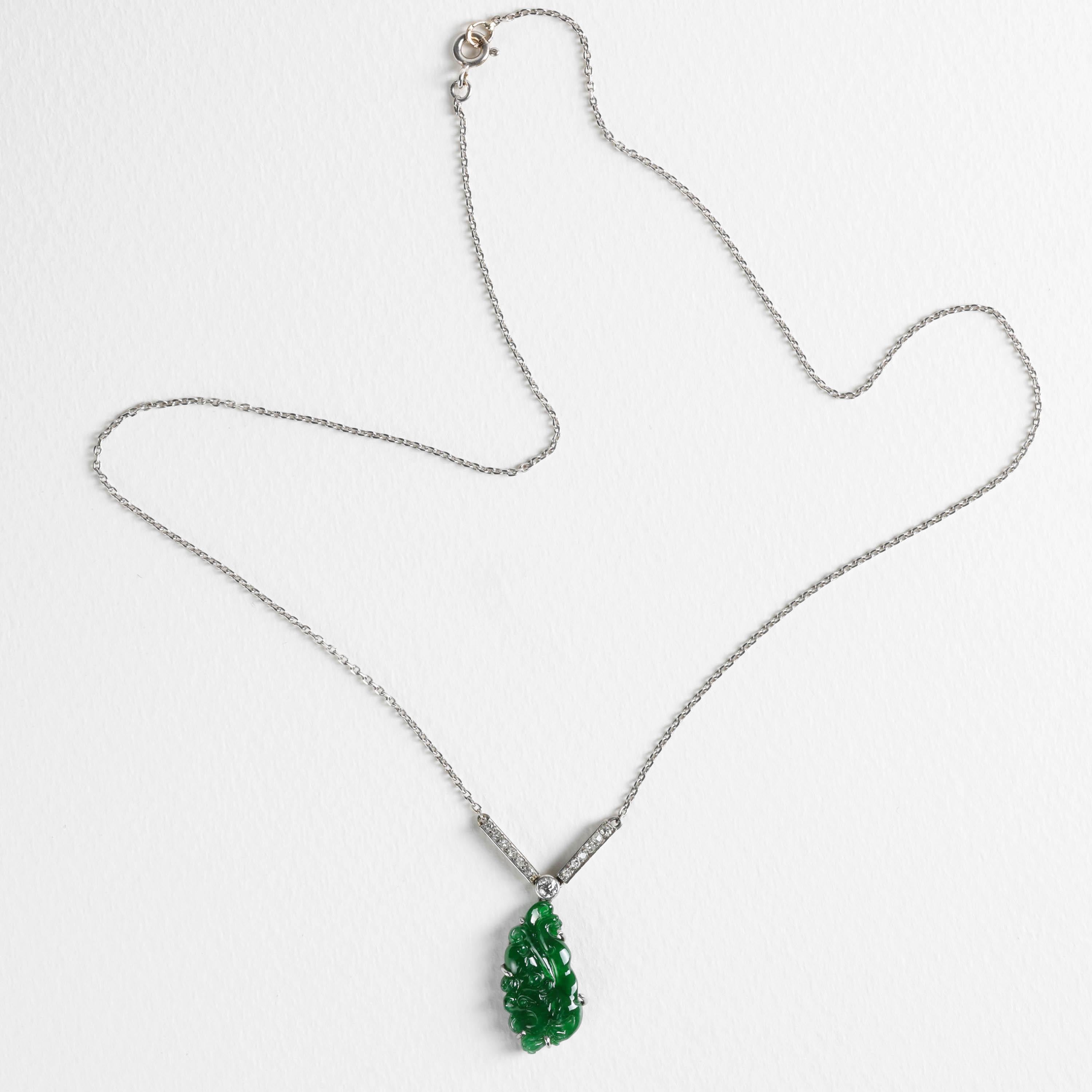 Imperial Jade Pendant, Diamonds, Platinum, Art Deco, GIA Certified Untreated For Sale 2
