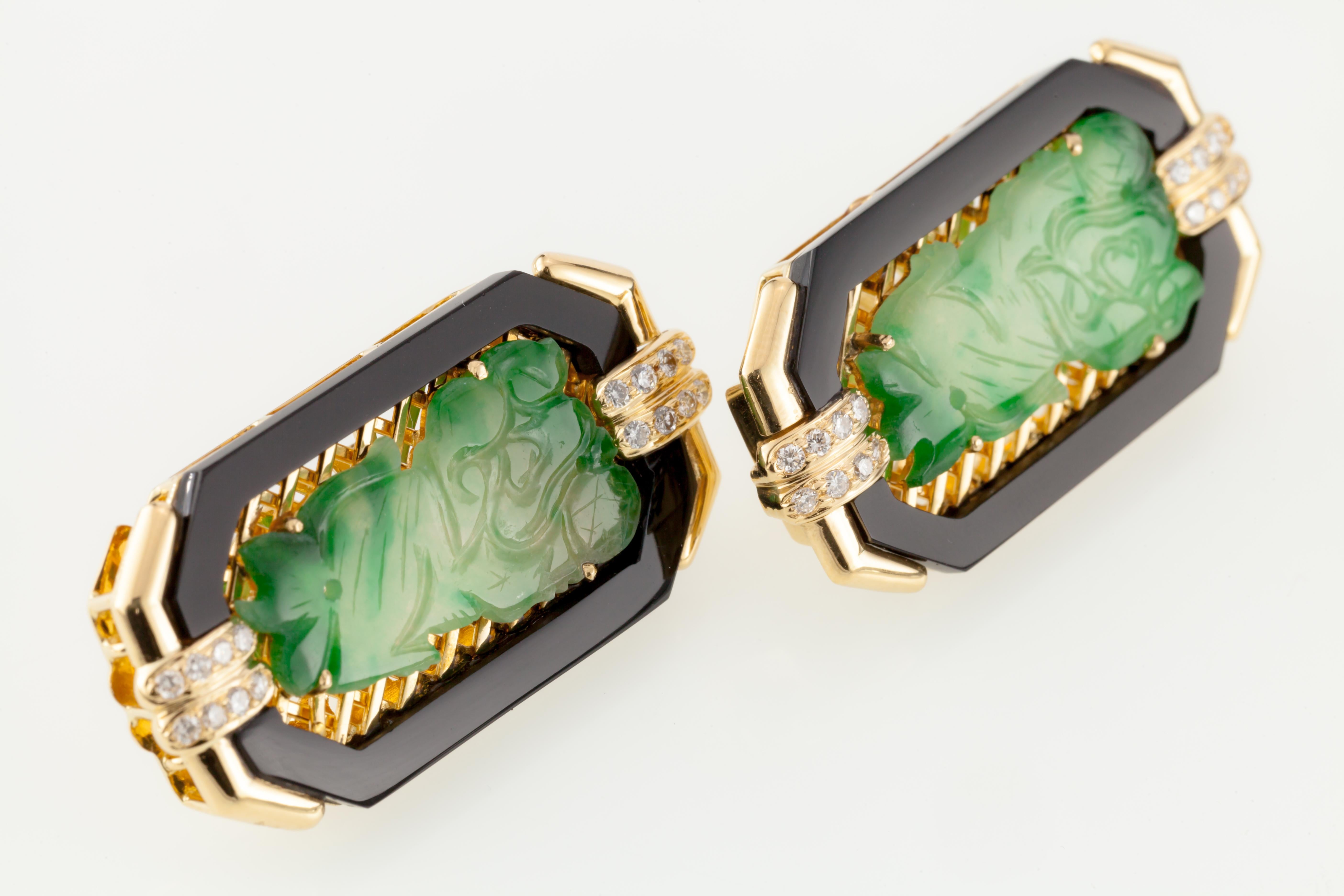 Imperial Jade with Onyx Border and Diamond Accents 18 Karat Yellow Gold Earrings For Sale 3