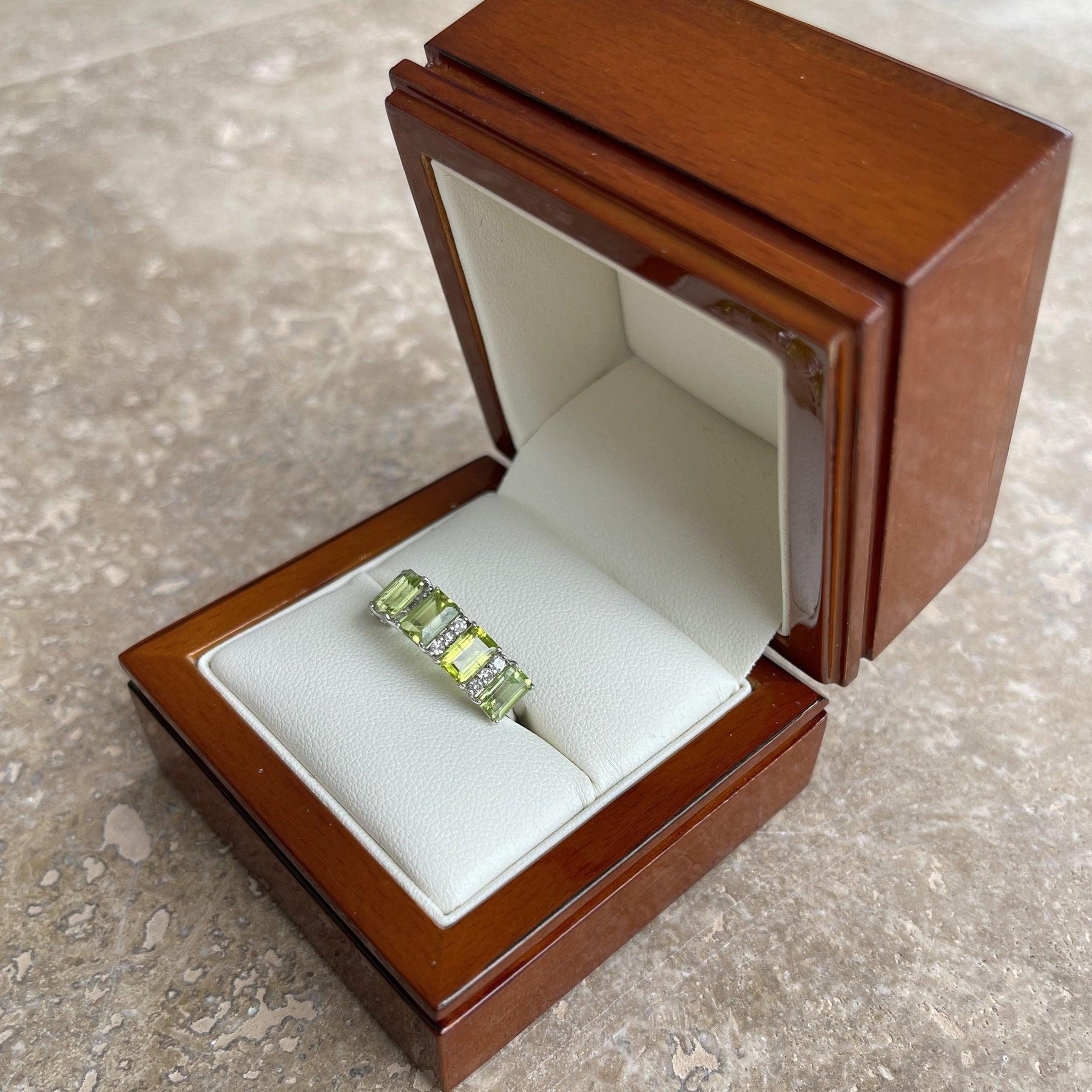 For Sale:  14ct White Gold 5 Stone Peridot and Diamond Ring 10