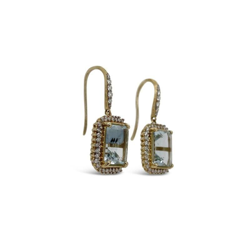 Contemporain Boucles d'oreilles impériales en or jaune 14 carats, aigue-marine et diamant en vente
