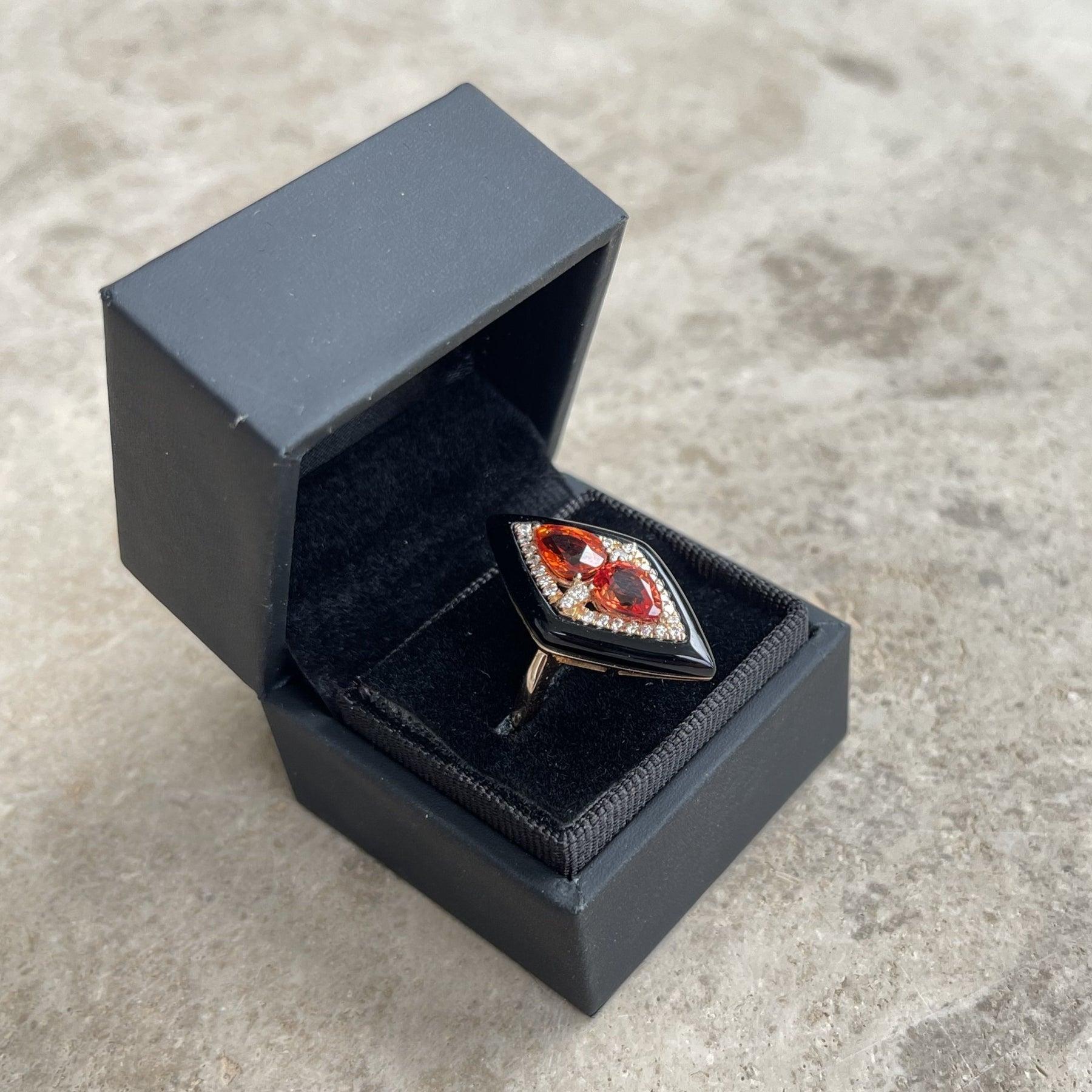For Sale:  18ct Rose Gold Sapphire and Diamond Onyx Ring 4
