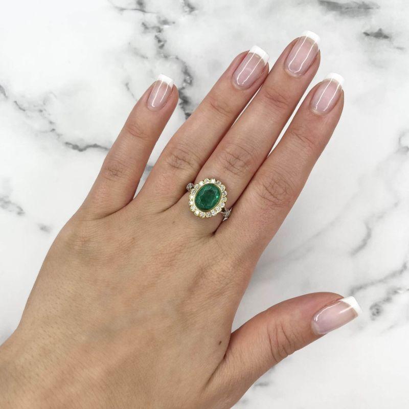 For Sale:  18ct Two Tone Yellow and White Gold 'Heather' Emerald Ring 4