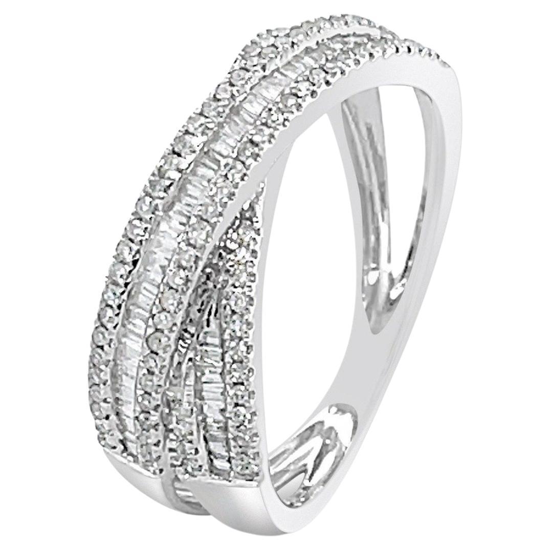 For Sale:  18ct White Gold Ring with 0.19ct and 0.20ct Diamonds 6