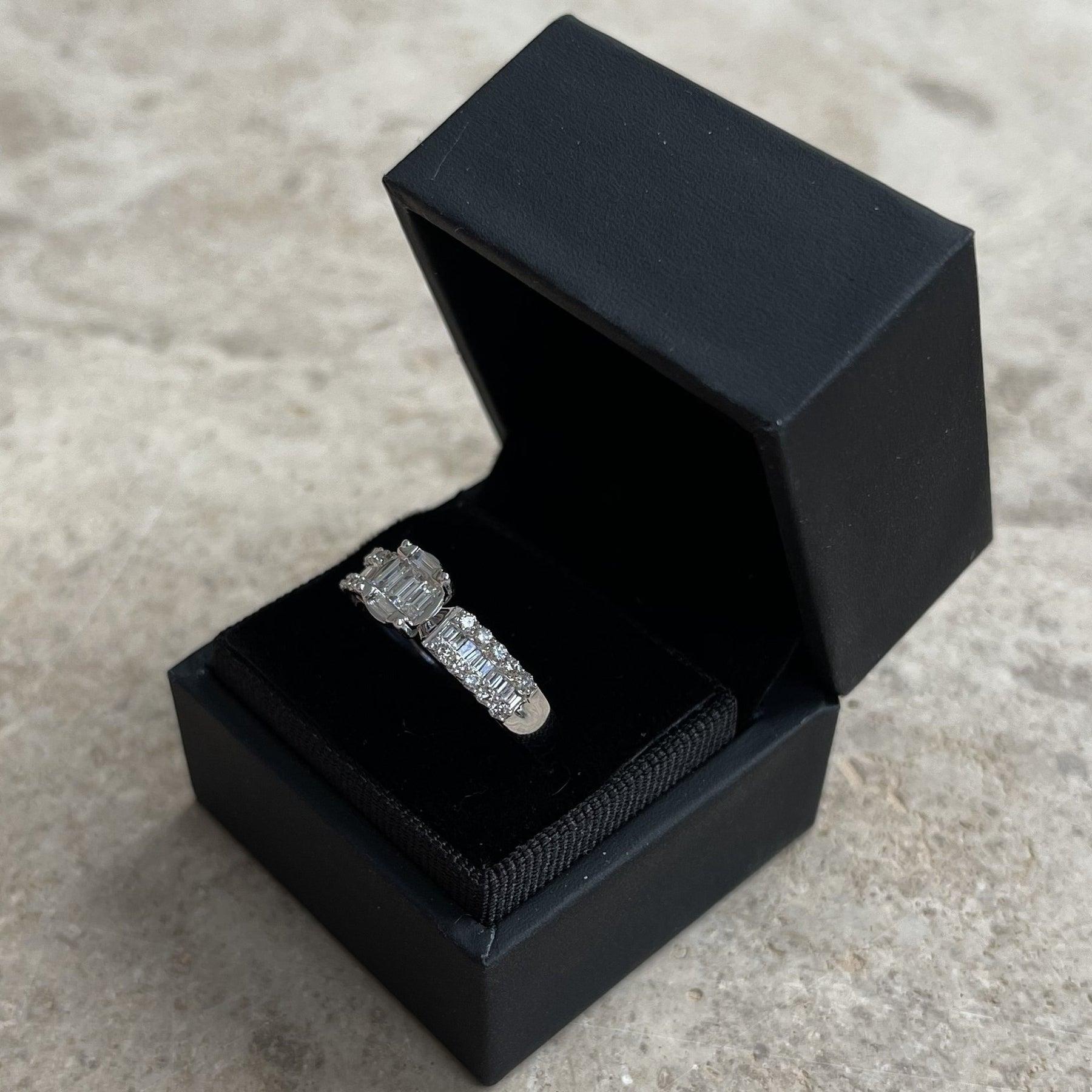 For Sale:  18ct White Gold Ring with 0.20ct and 0.25ct Diamonds 2