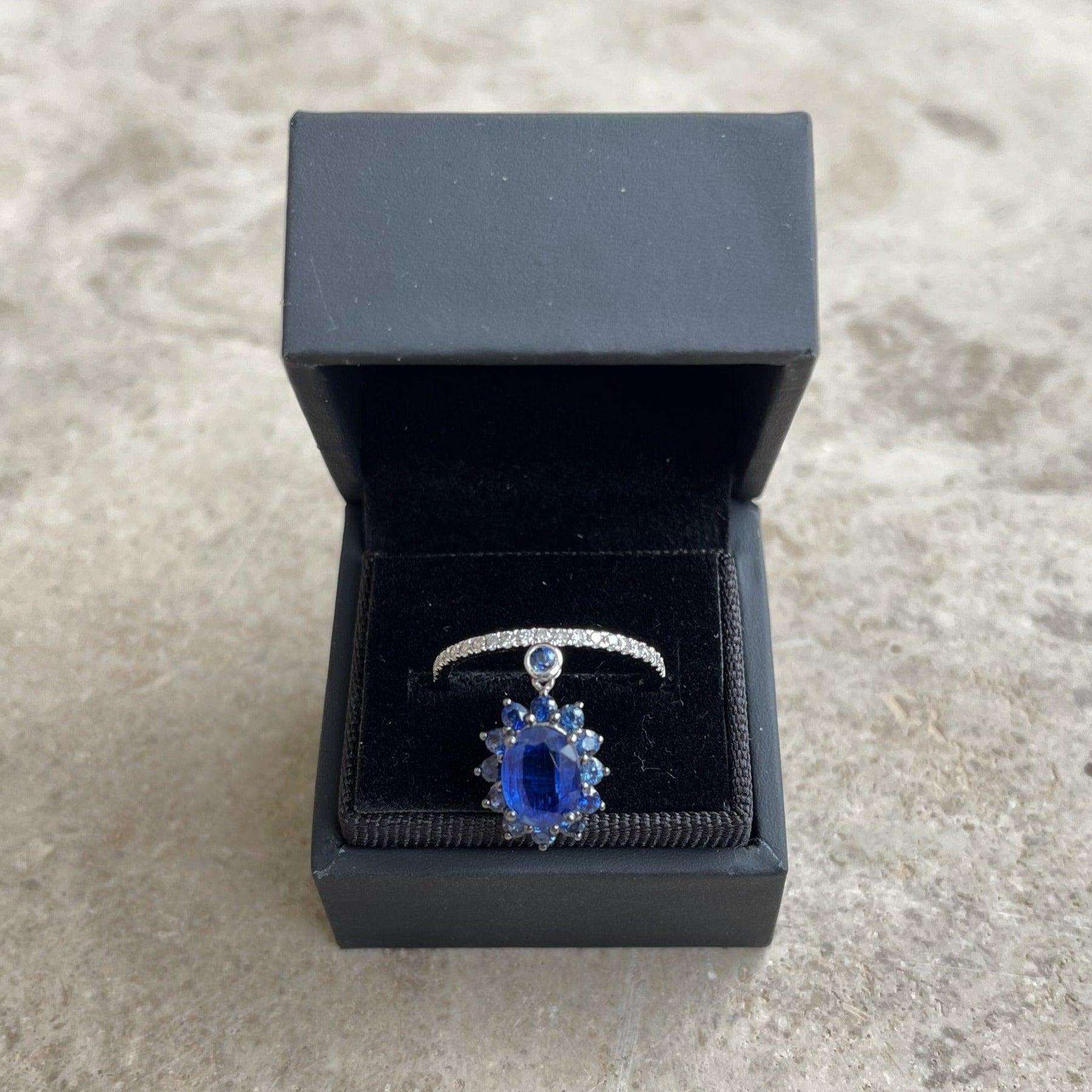 For Sale:  18ct White Gold Ring with 1.45ct Kyanite and Diamond 6