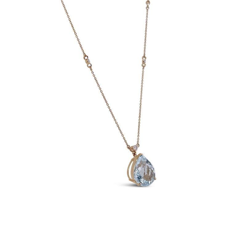 Contemporary 18ct Yellow Gold Aquamarine and Diamond Necklace For Sale