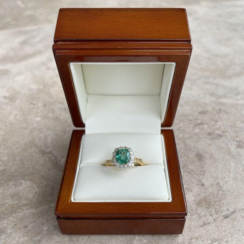 Im Angebot: Imperial Jewels 18 Karat Gelbgold Kolumbianischer Smaragd und Diamantring () 7