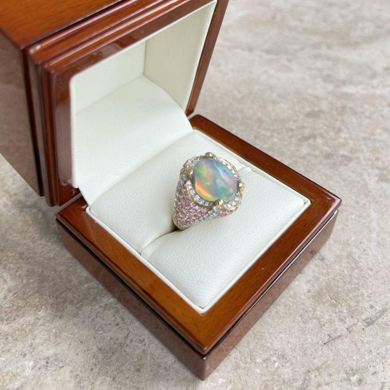 For Sale:  18ct Yellow Gold Opal, Sapphire and Diamond Ring 10