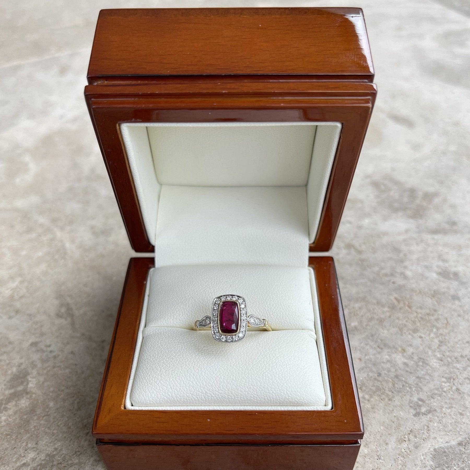 For Sale:  18ct Yellow Gold Ring with 'No Heat' 0.95ct Ruby and Diamond 6