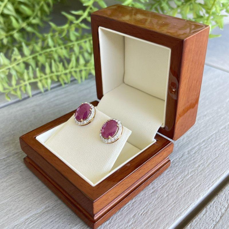 Clous d'oreilles en or jaune 18 carats, rubis et diamants, bijouterie impériale Pour femmes en vente