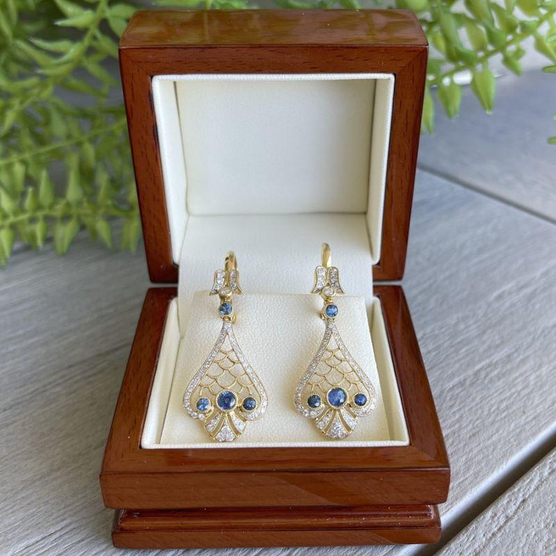 18ct gold sapphire earrings