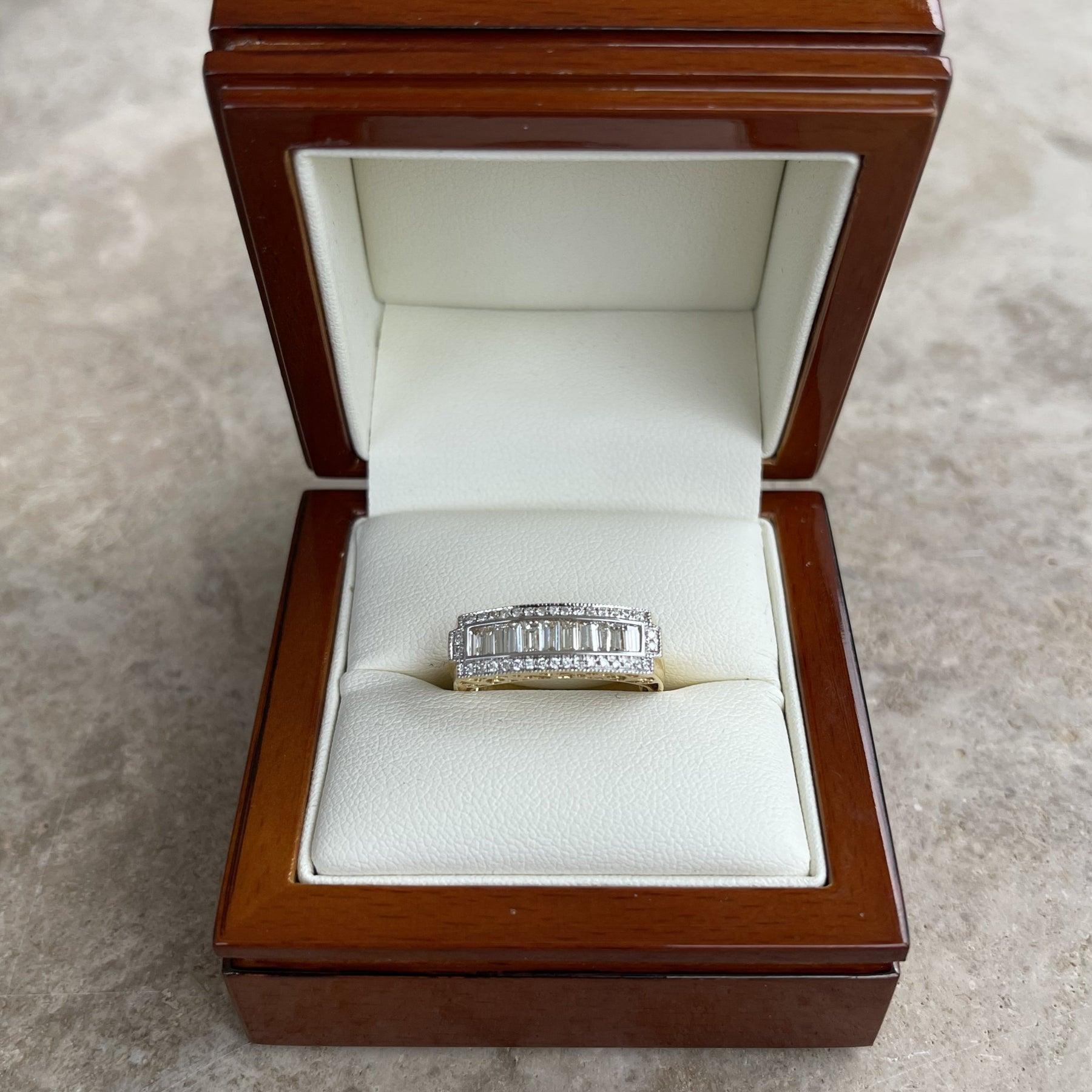 For Sale:  18ct Yellow Gold Tapered Diamond Baguette Ring 7