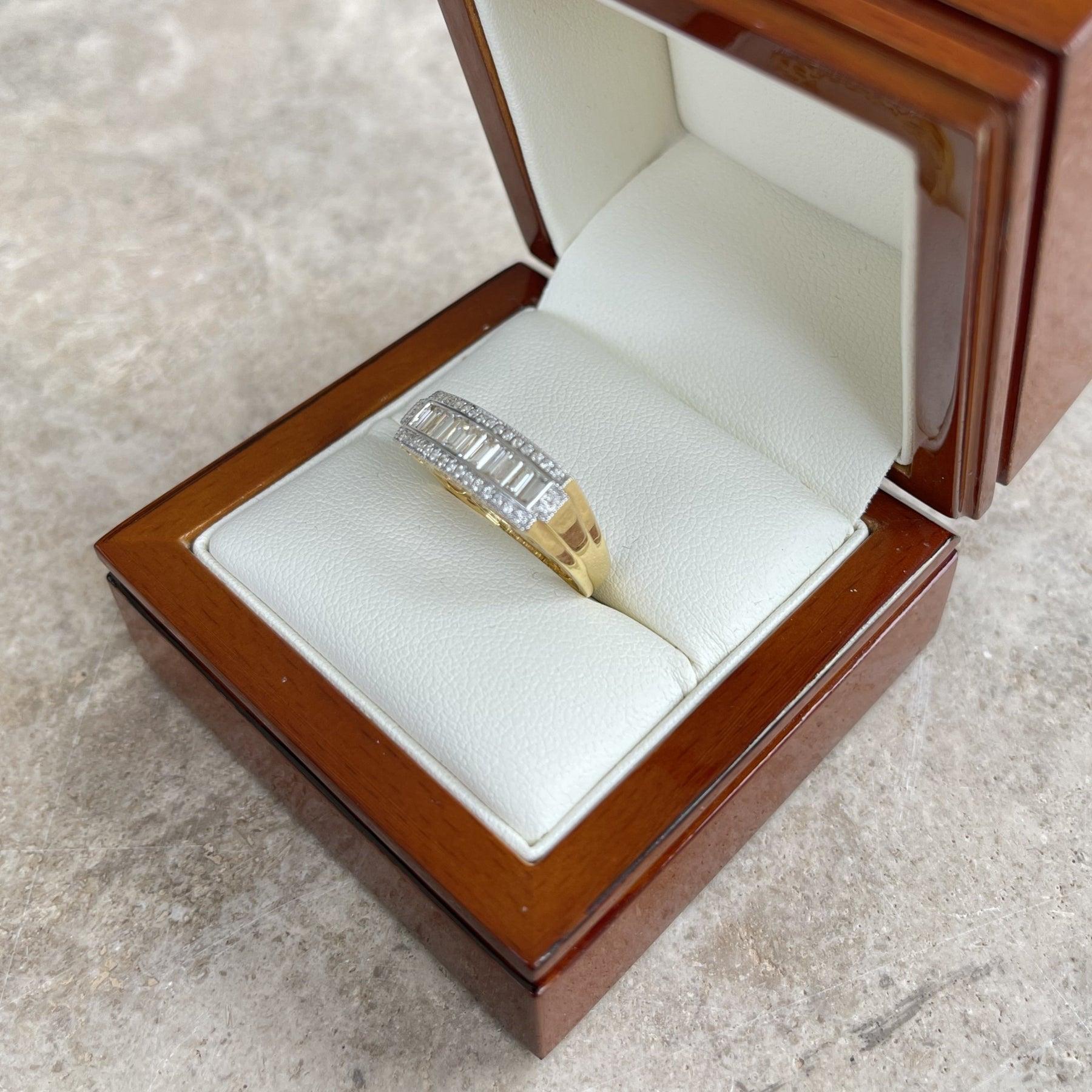 For Sale:  18ct Yellow Gold Tapered Diamond Baguette Ring 9
