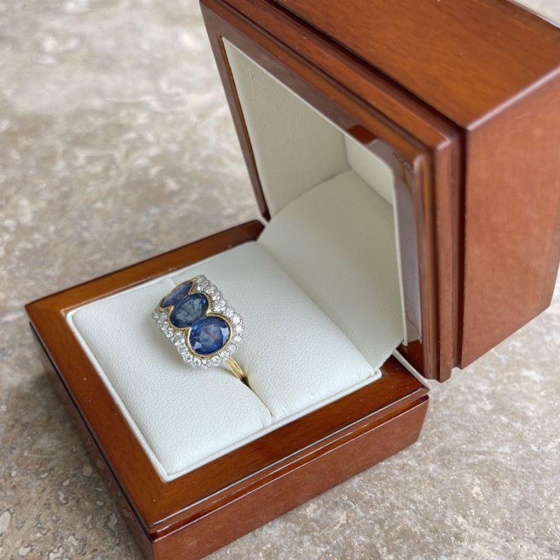 For Sale:  18ct Yellow Gold Trilogy Blue Sapphire and Diamond Ring 9