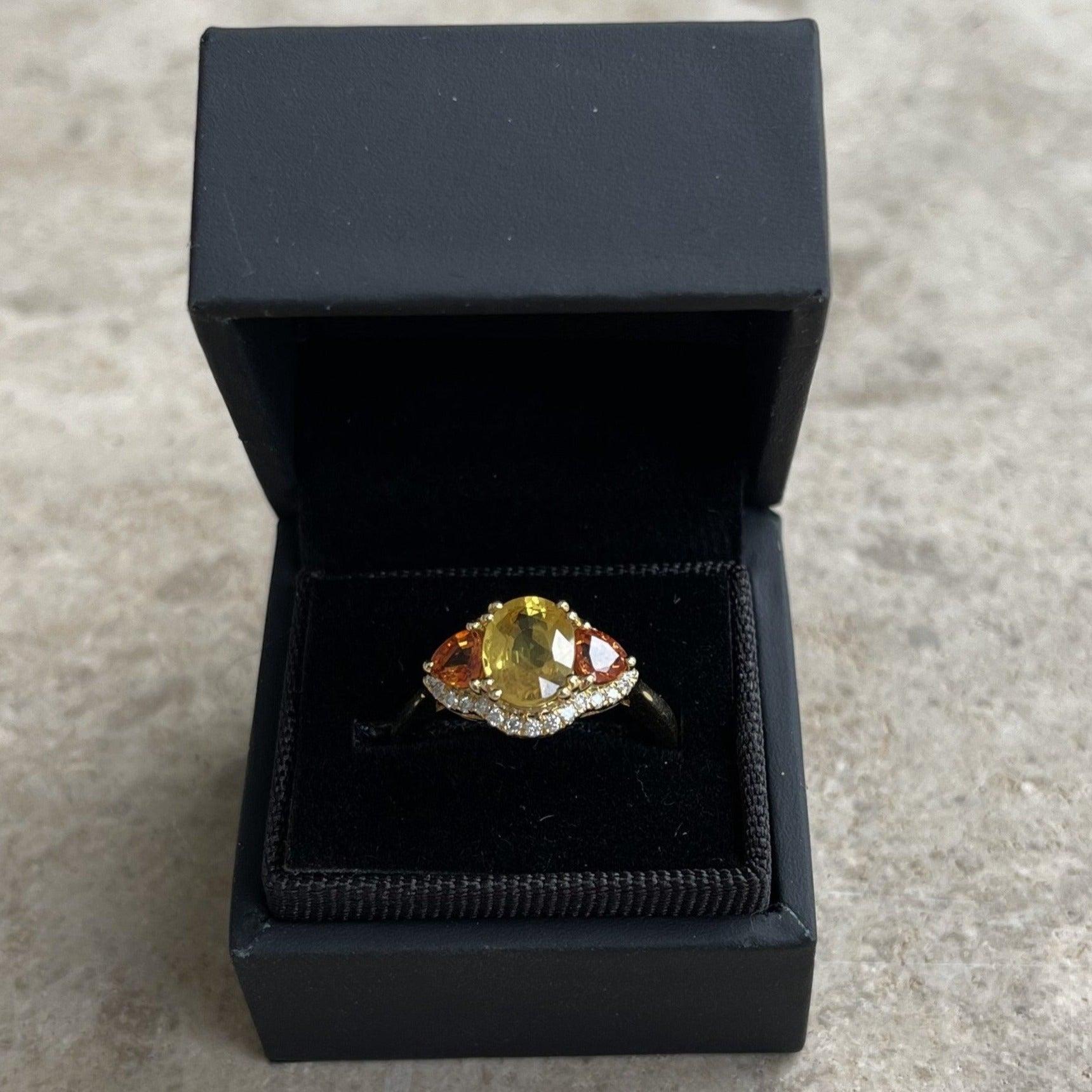 For Sale:  18ct Yellow Gold Yellow and Orange Sapphire and Diamond Ring 3