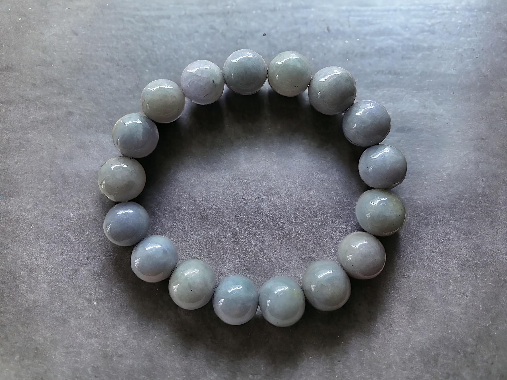 Ball Cut Imperial Lavender Burmese A-Jade Beaded Bracelet (12 mm Each x 17 beads) 06007 For Sale