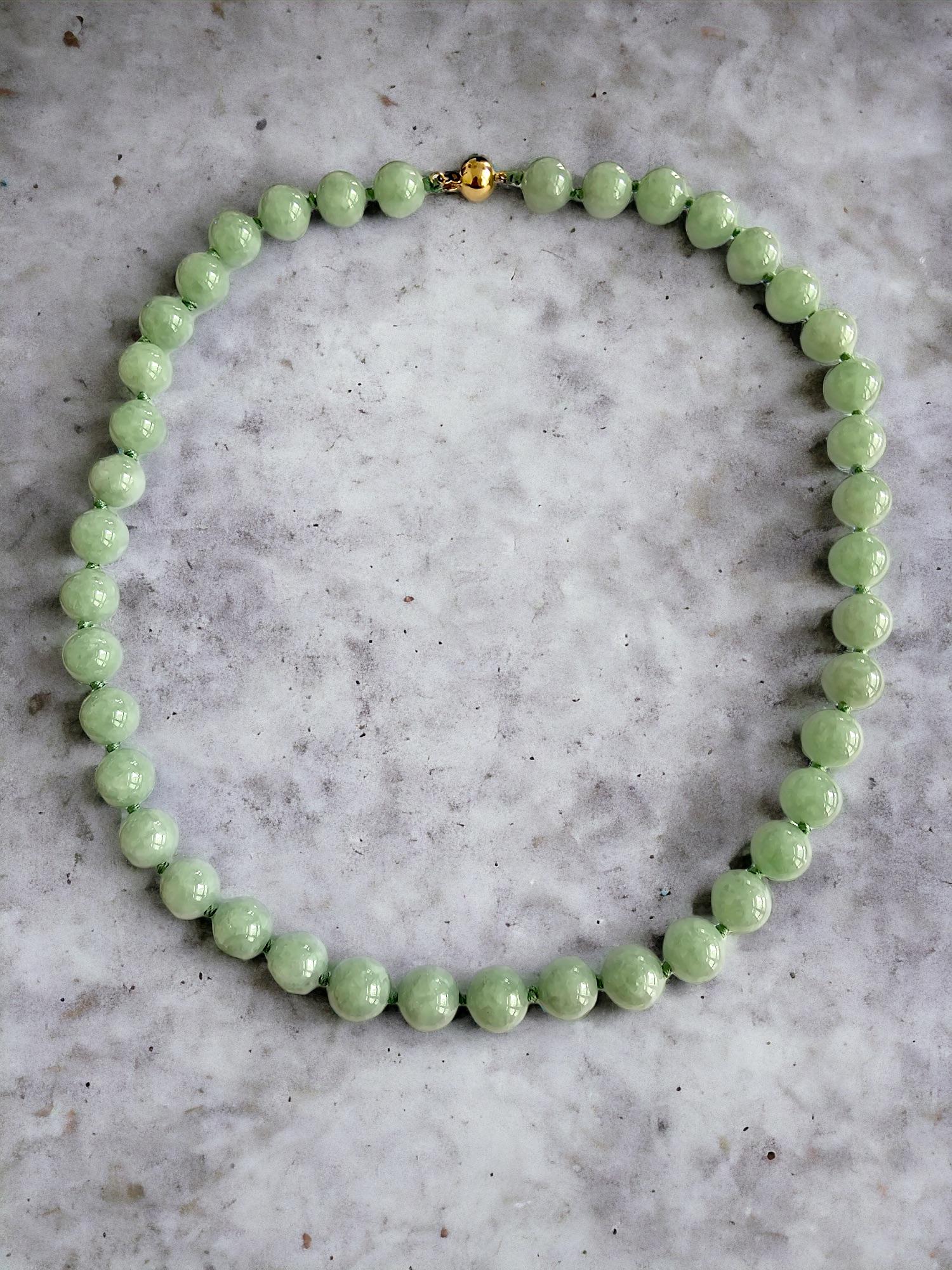 Imperial Long Burmese A-Jade Beaded Necklace (10mm Each x 42 beads) 10002 In New Condition For Sale In Kowloon, HK